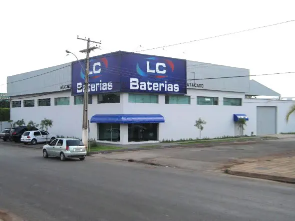 Fachada da LC Baterias Barreiras